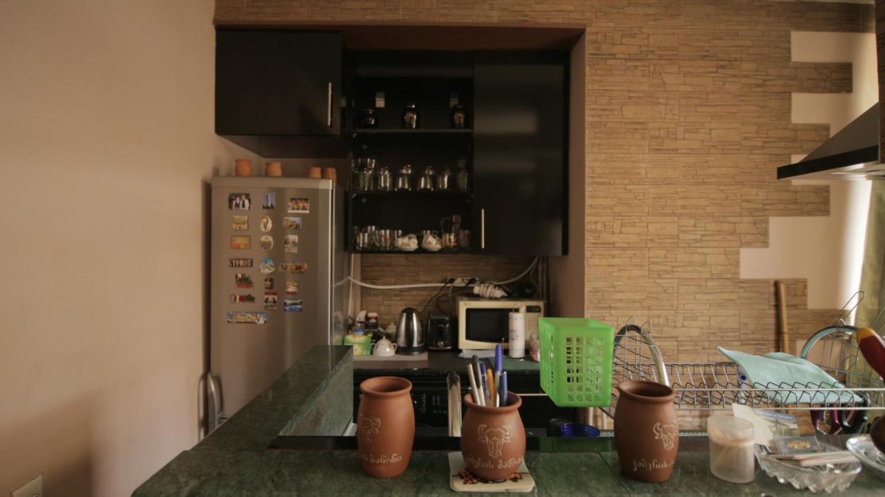 Apartment On Sanapiro Τυφλίδα Εξωτερικό φωτογραφία